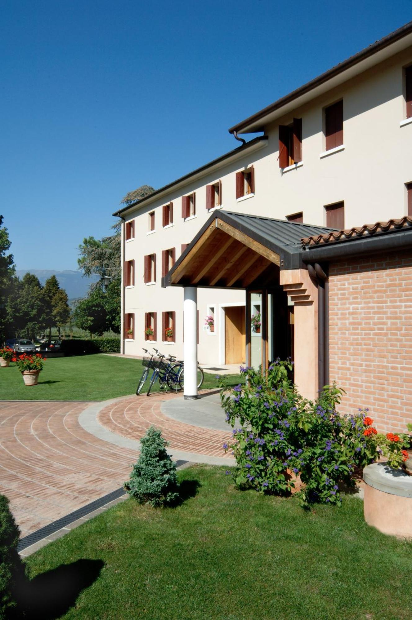 Hotel Del Parco Ristorante Loris เปียเว ดิ โซลิโก ภายนอก รูปภาพ